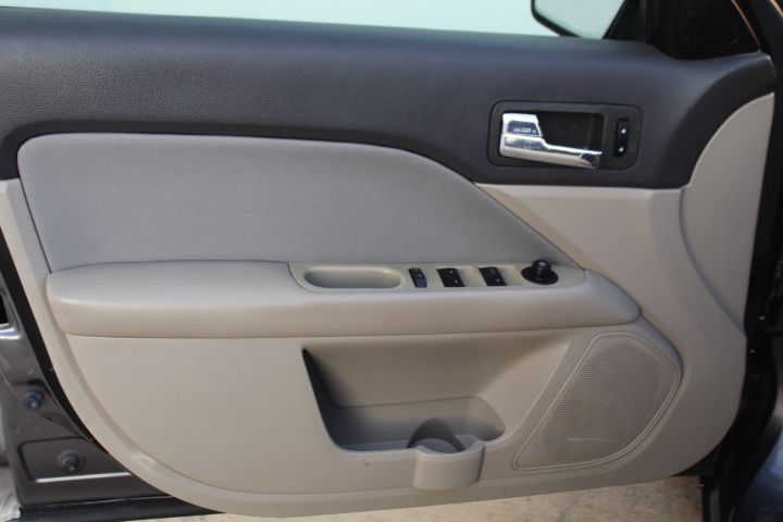 Used Car 2012 Ford Fusion  Se For Sale Under $10,000 In Georgetown, Texas