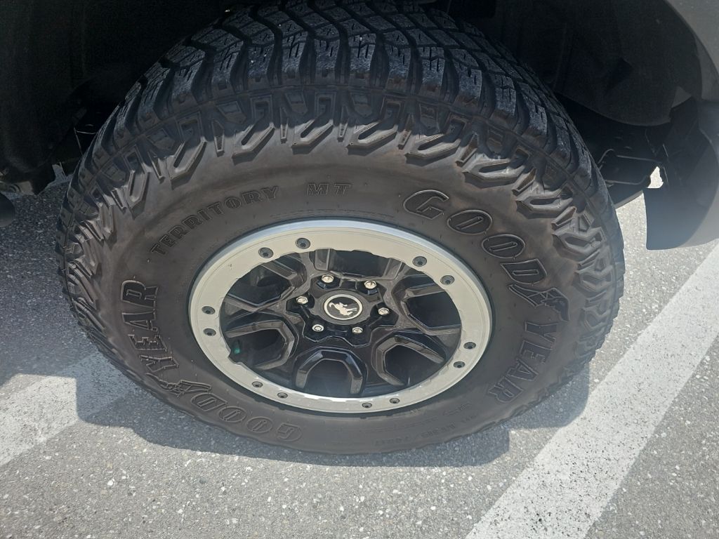 Used 2023 Carbonized Gray Metallic Ford Badlands image 11