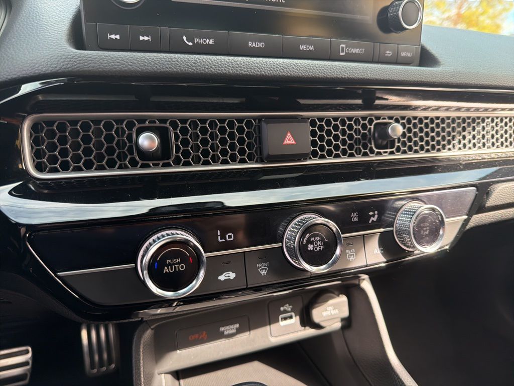 Thumbnail: 2023 Honda Civic - 31