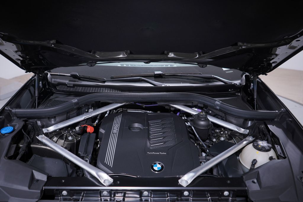 Thumbnail: 2023 BMW X6 - 24