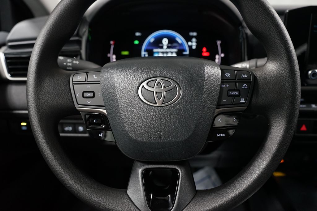 Thumbnail: 2025 Toyota Camry - 12