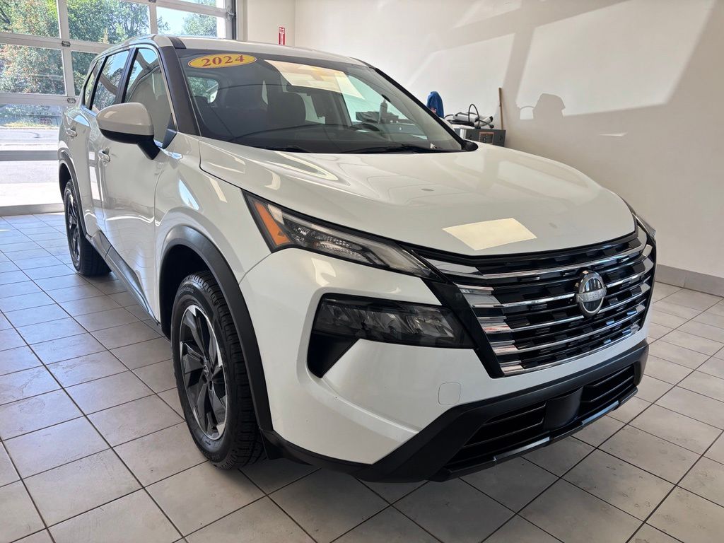 Used 2024 Nissan Rogue SUV