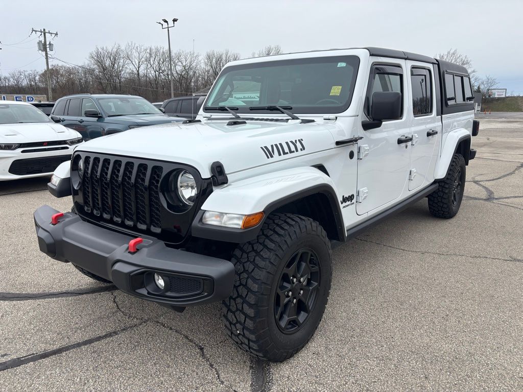 2022 Jeep Gladiator Willys Crew Cab 4WD