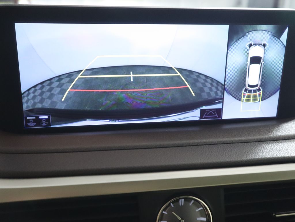 Thumbnail: 2020 Lexus RX - 16