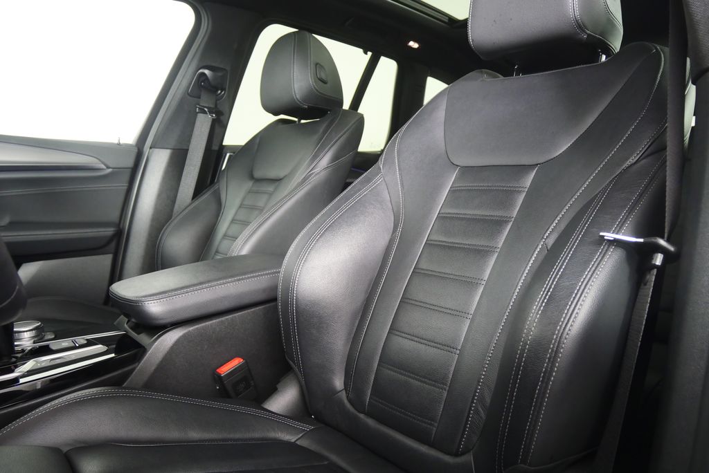 Thumbnail: 2021 BMW X3 - 8