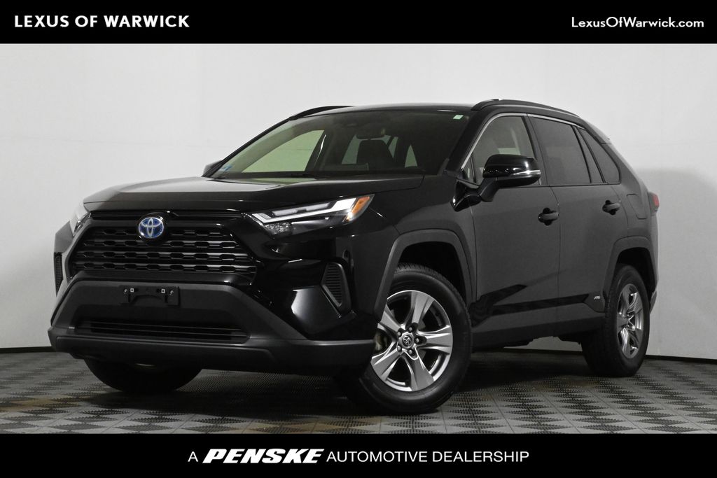 Thumbnail: 2022 Toyota RAV4 - 1