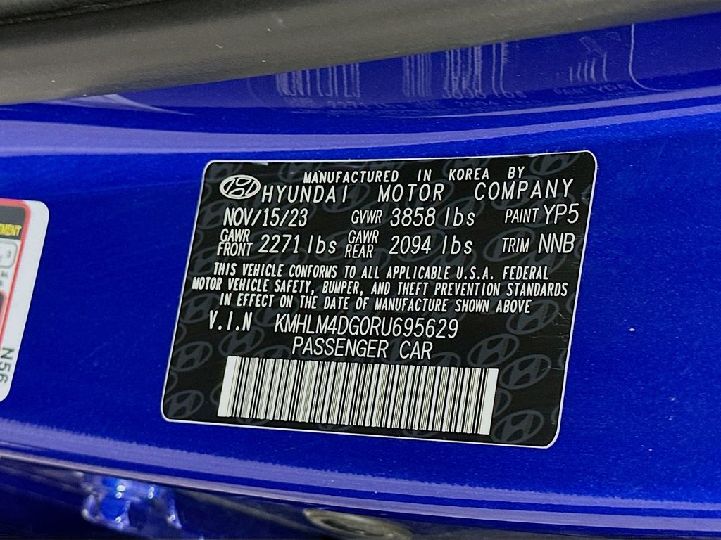 Thumbnail: 2024 Hyundai Elantra - 31