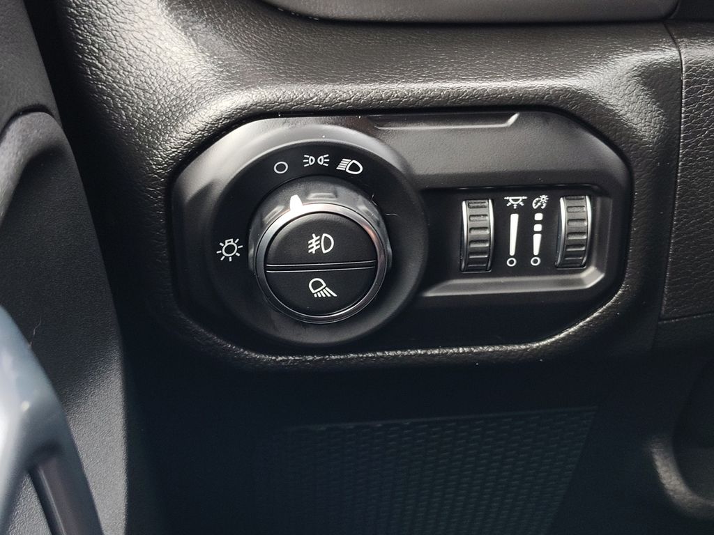 Used Car 2022 Jeep Gladiator  Sport For Sale Under $40,000 In Austin, Texas