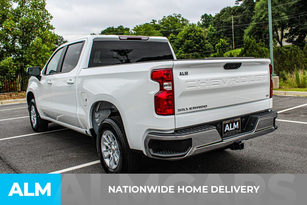 Used 2025 White Chevrolet LT image 5