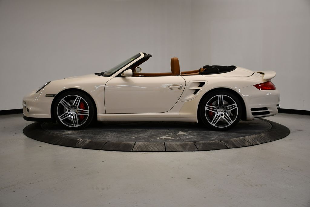 Thumbnail: 2009 Porsche 911 - 12