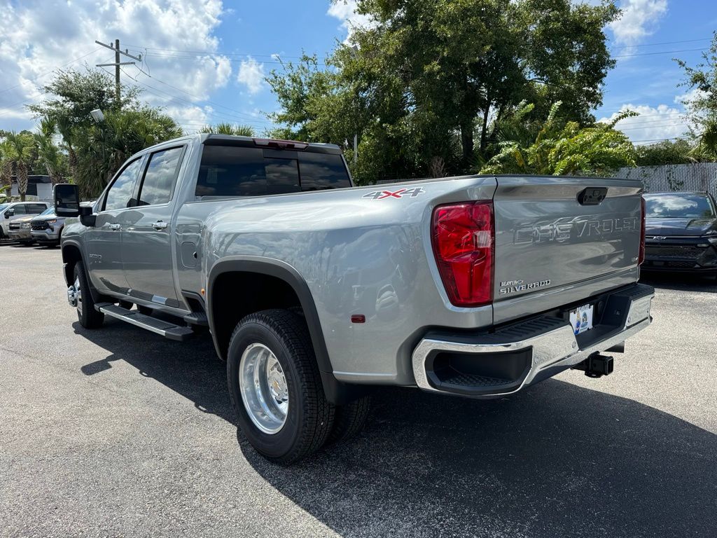 2024 Chevrolet Silverado 3500HD LTZ 6