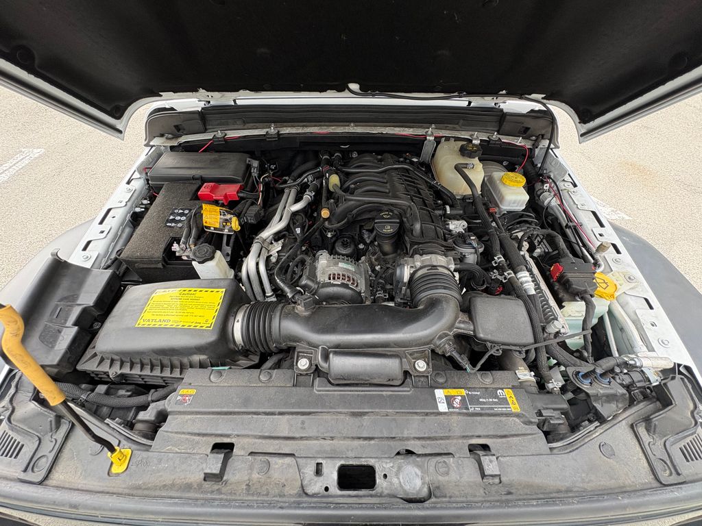 Used 2022 White Jeep Willys image 31
