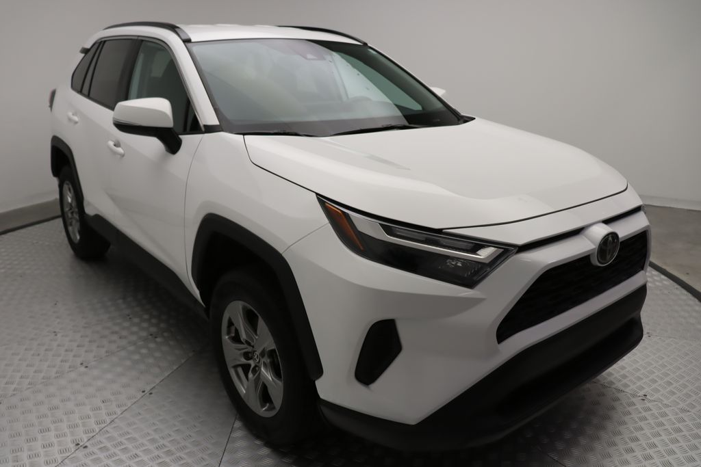 Thumbnail: 2023 Toyota RAV4 - 6