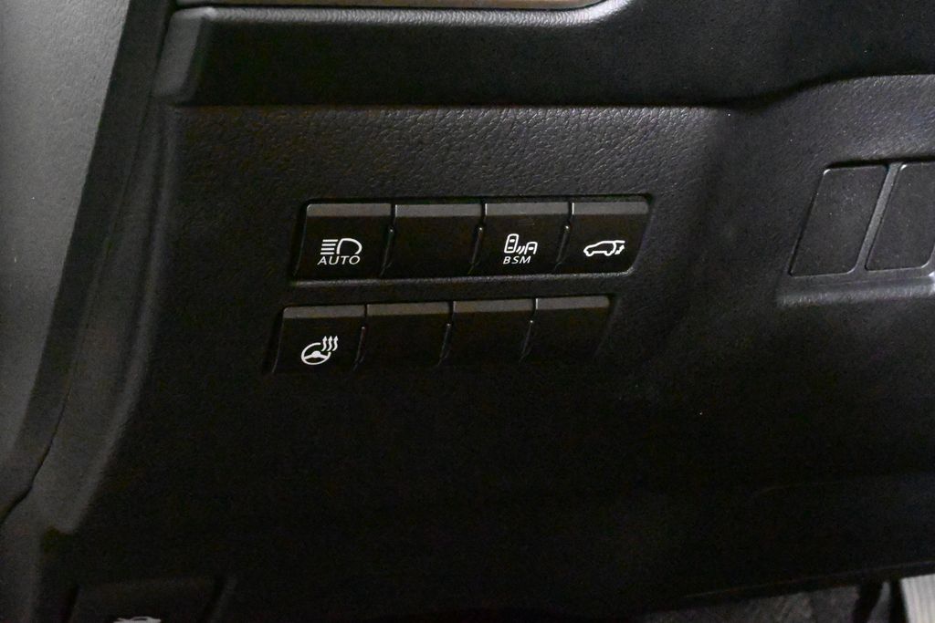 2020 Lexus NX Hybrid 300h 29