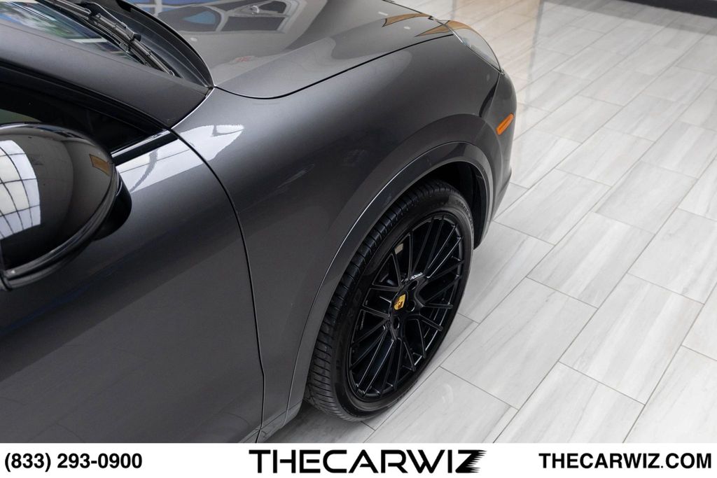 2023 Porsche Cayenne Coup Turbo - Photo 26