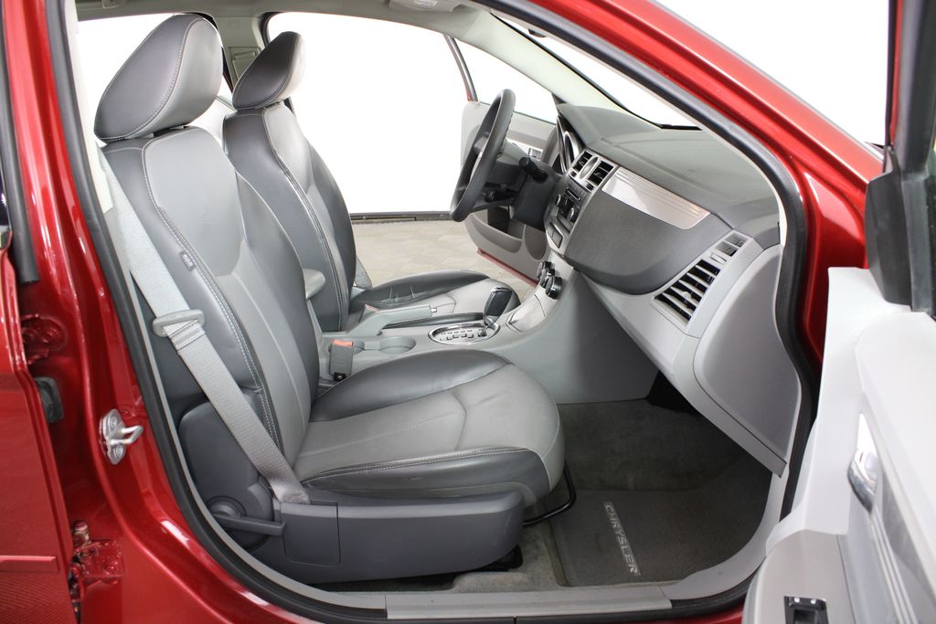 Used 2008 Chrysler Sebring for sale in 