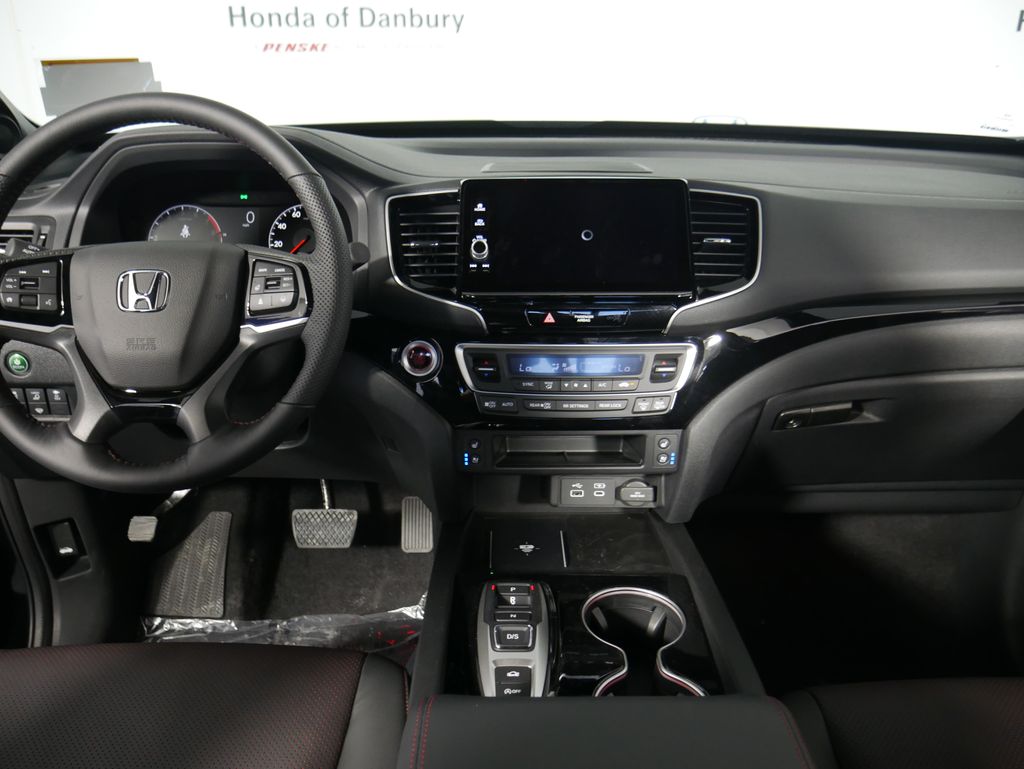 2025 Honda Ridgeline Black Edition 16