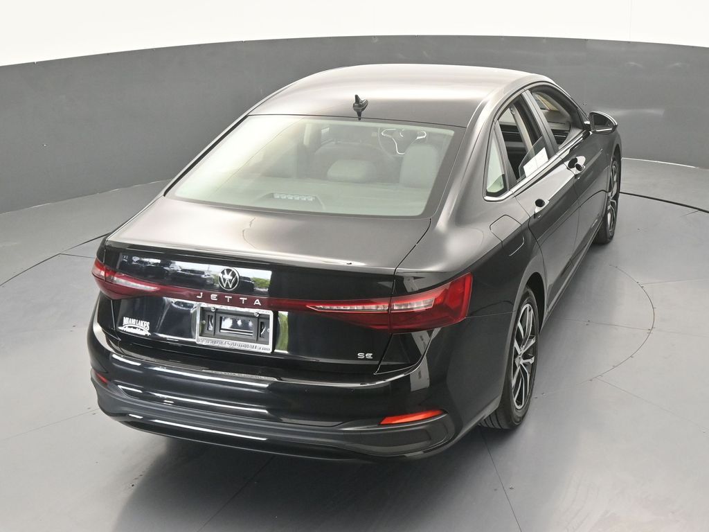 Used 2025 Black Volkswagen 1.5T SE image 47