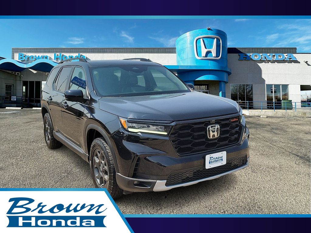 2025 Honda Pilot TrailSport  at Brown Honda