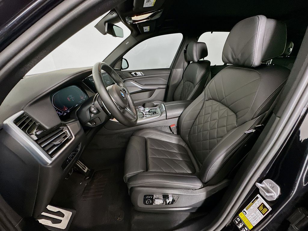 Thumbnail: 2023 BMW X5 - 22