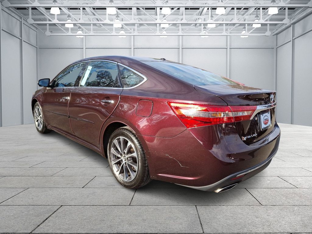 2018 Toyota Avalon XLE 6