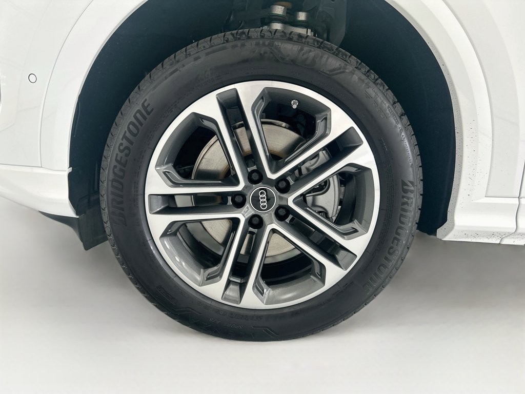 Thumbnail: 2026 Audi Q5 - 29