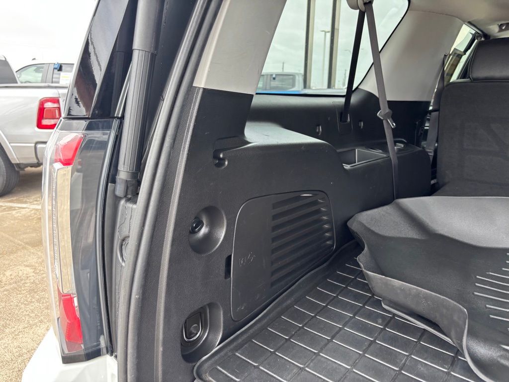 2019 GMC Yukon XL SLT White at Shottenkirk Kia Fort Bend