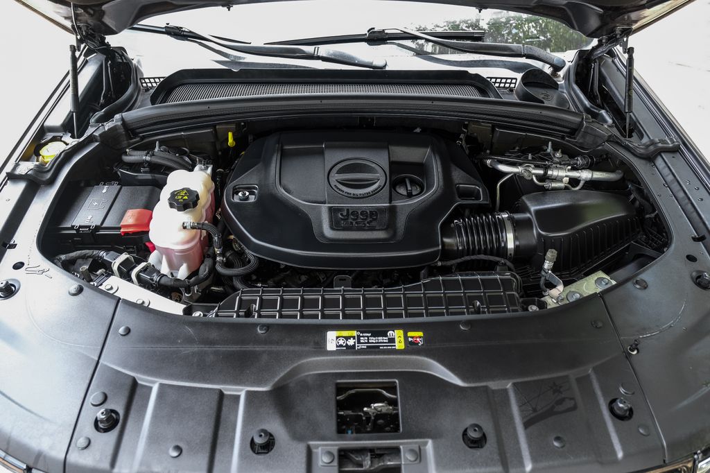 used 2022 Jeep Grand Cherokee car, priced at $31,834