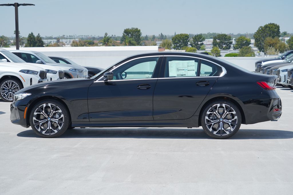 Thumbnail: 2026 BMW 3 Series - 4