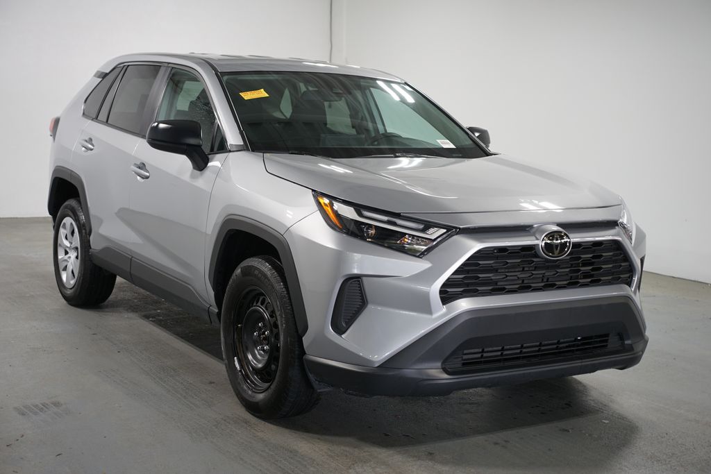 Thumbnail: 2025 Toyota RAV4 - 3