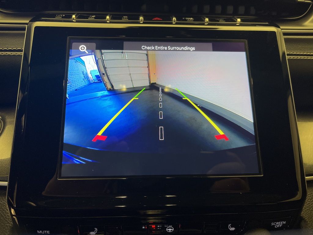 Thumbnail: 2022 Jeep Grand Cherokee - 18