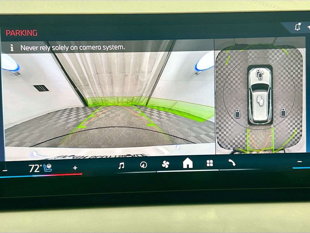 Thumbnail: 2025 BMW X3 - 14