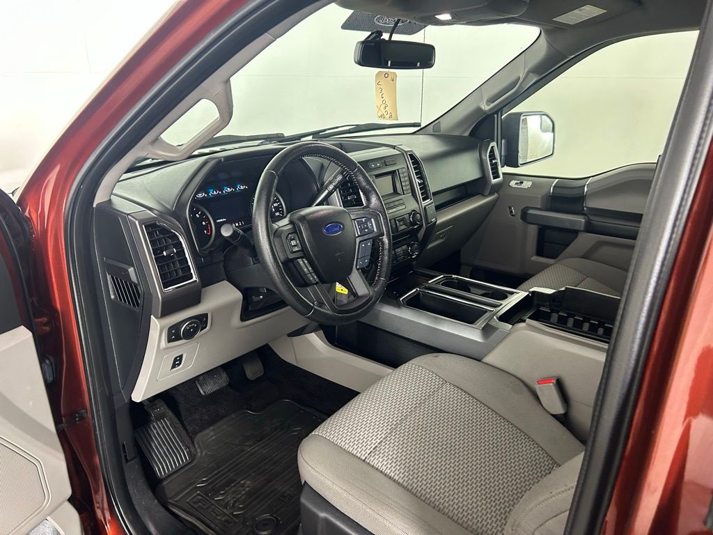 Used 2016 Brown Ford XLT image 13