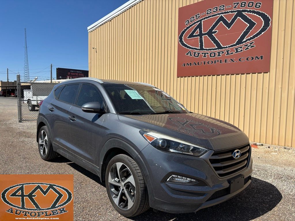 2016 Hyundai Tucson 1.6T Sport FWD with Beige Seats