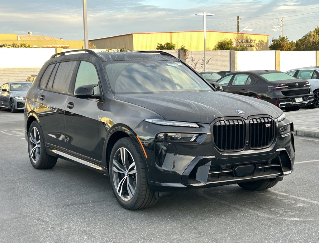 2025 BMW X7 M60i 7