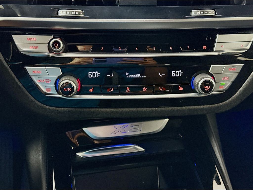Thumbnail: 2021 BMW X3 - 16