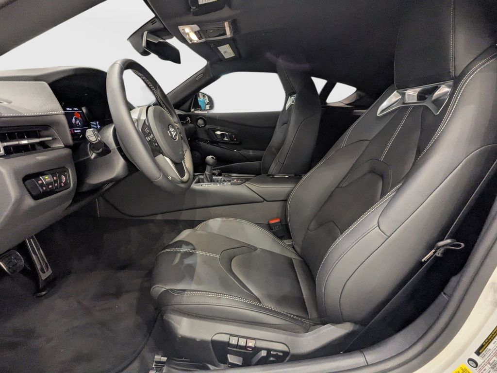 2026 Toyota Supra Premium - Photo 21