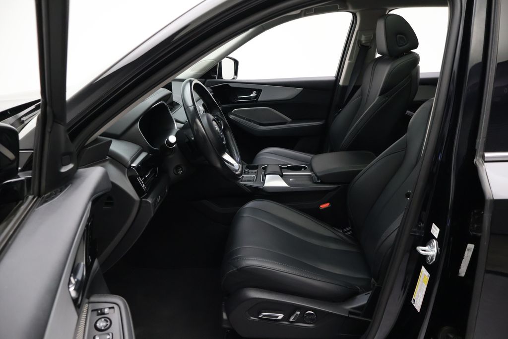 Thumbnail: 2023 Acura MDX - 14