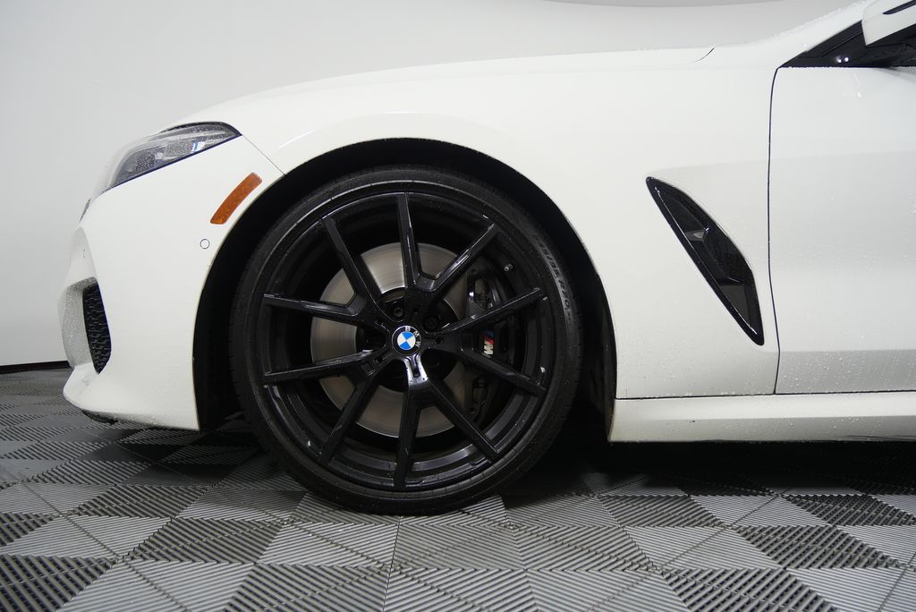 2022 BMW 8 Series M850i xDrive 9