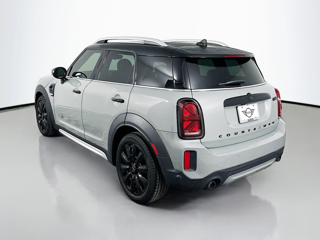 2022 MINI Cooper Countryman Iconic 7