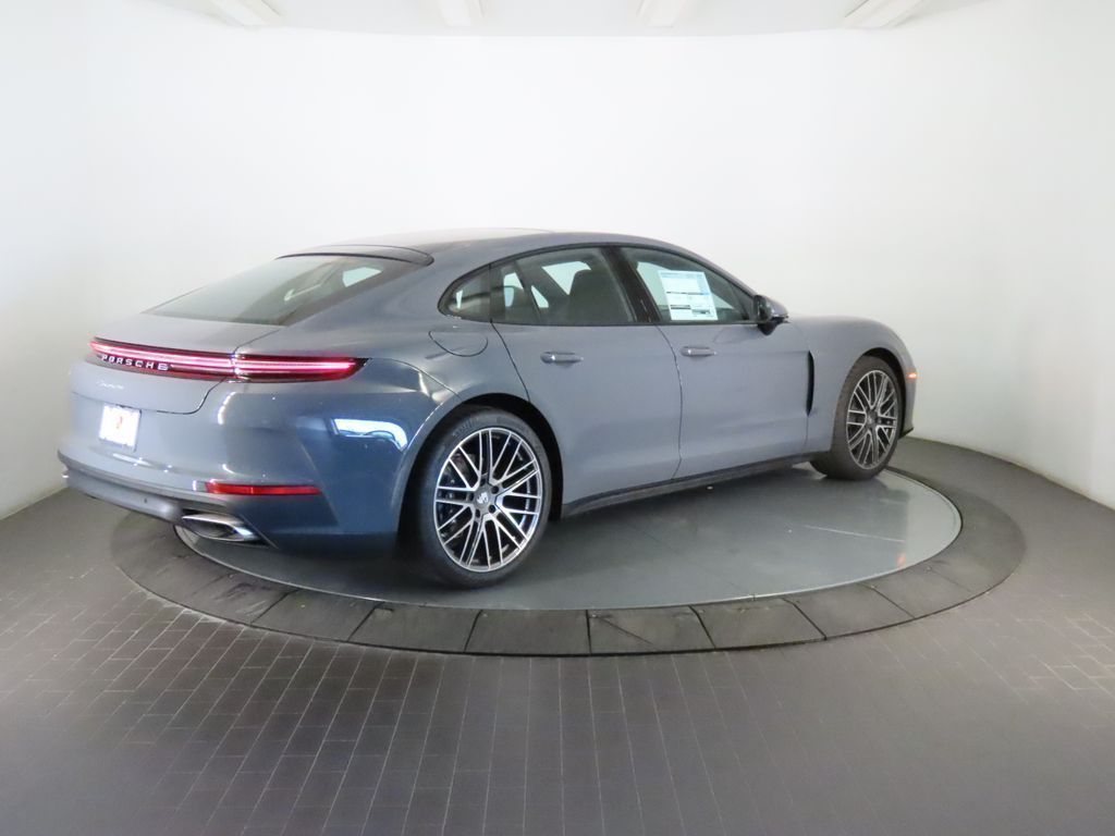 Thumbnail: 2026 Porsche Panamera - 7