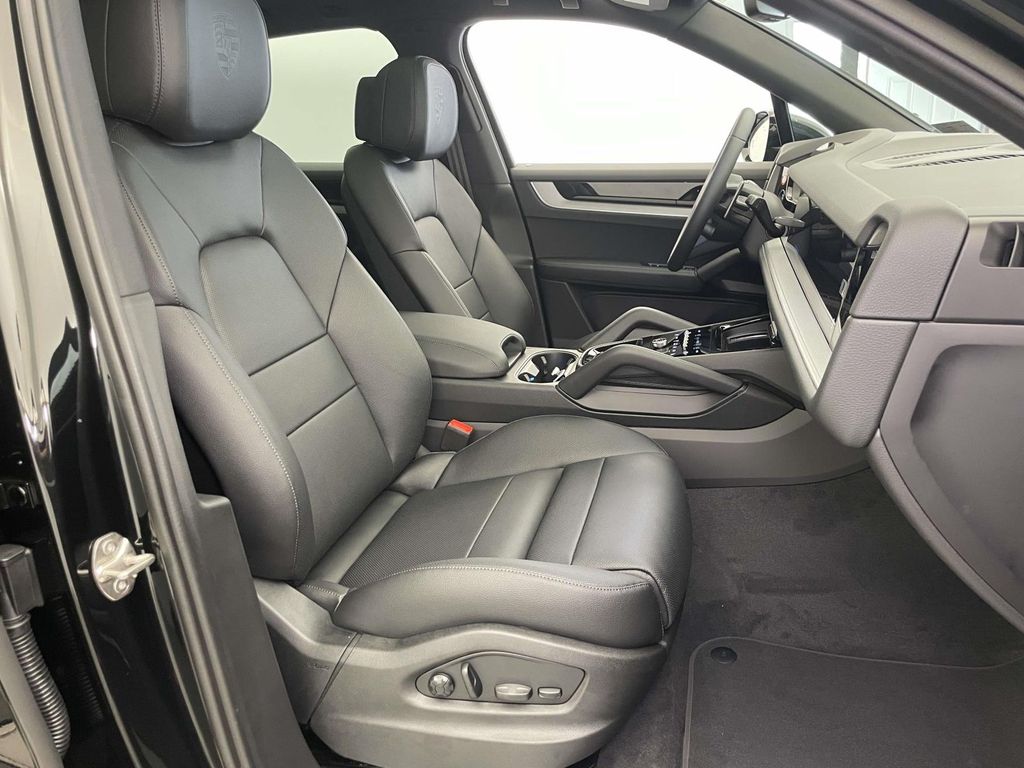 2026 Porsche Cayenne Base Black at Audi Porsche Sewickley