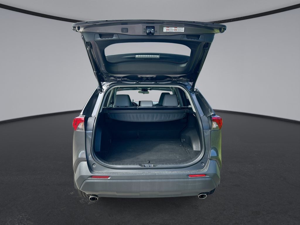 Thumbnail: 2022 Toyota RAV4 - 32