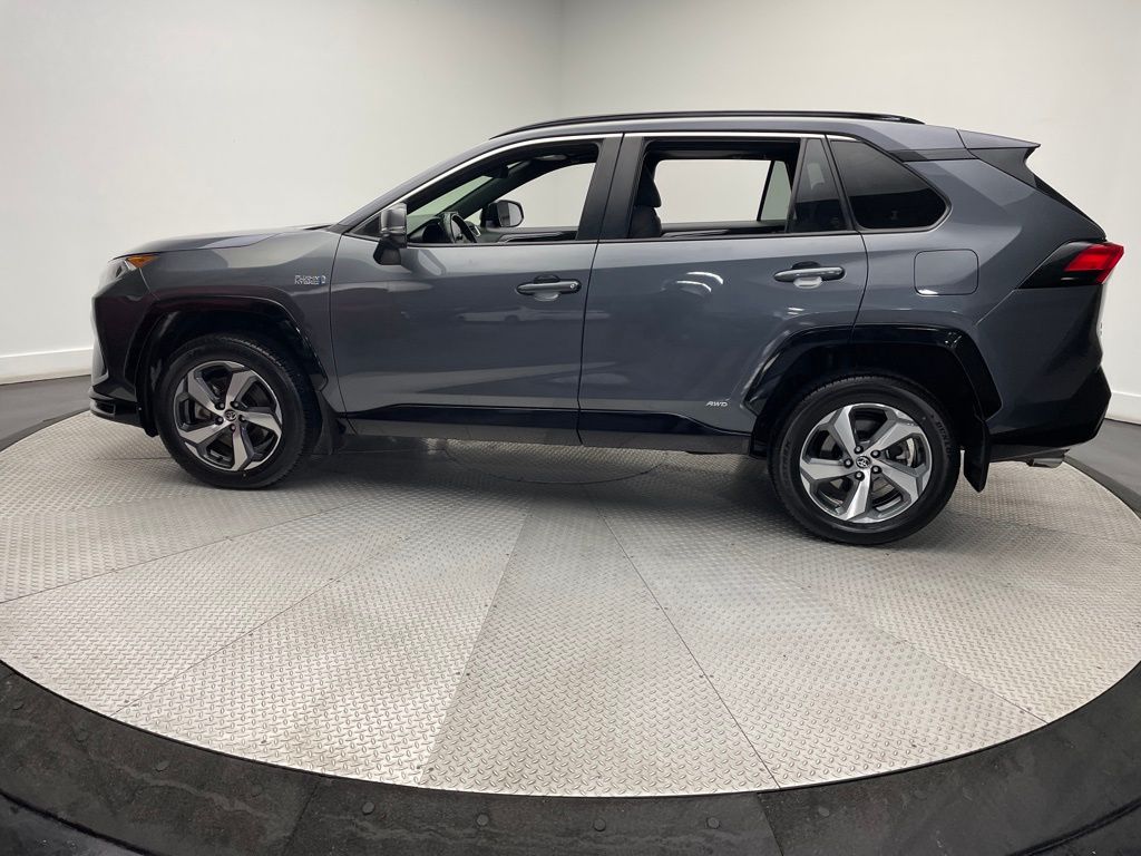 2021 Toyota RAV4 SE 8