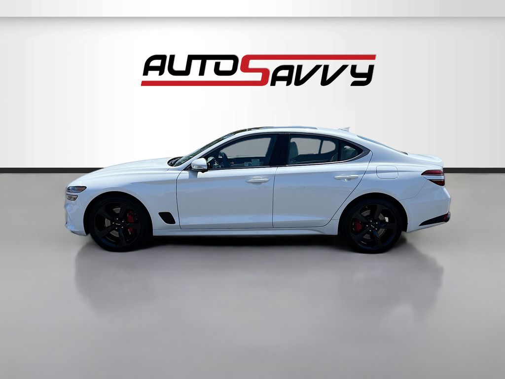 Used 2026 White Genesis 3.3T Sport Prestige image 4