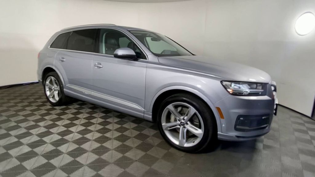 2019 Audi Q7 55 Prestige 2