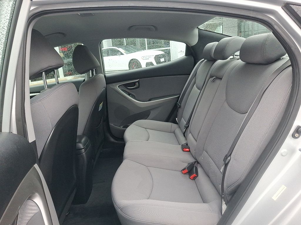 Thumbnail: 2013 Hyundai Elantra - 10