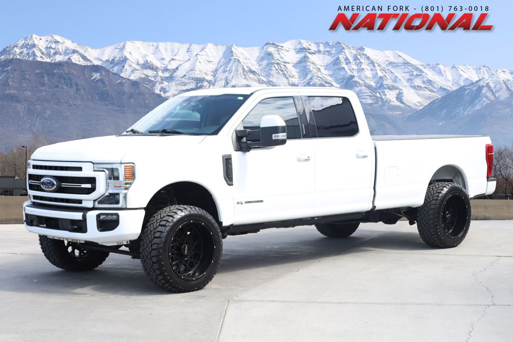 Oxford White 2022 Ford F-350 Super Duty Pickup Truck Four-Wheel Drive Automatic