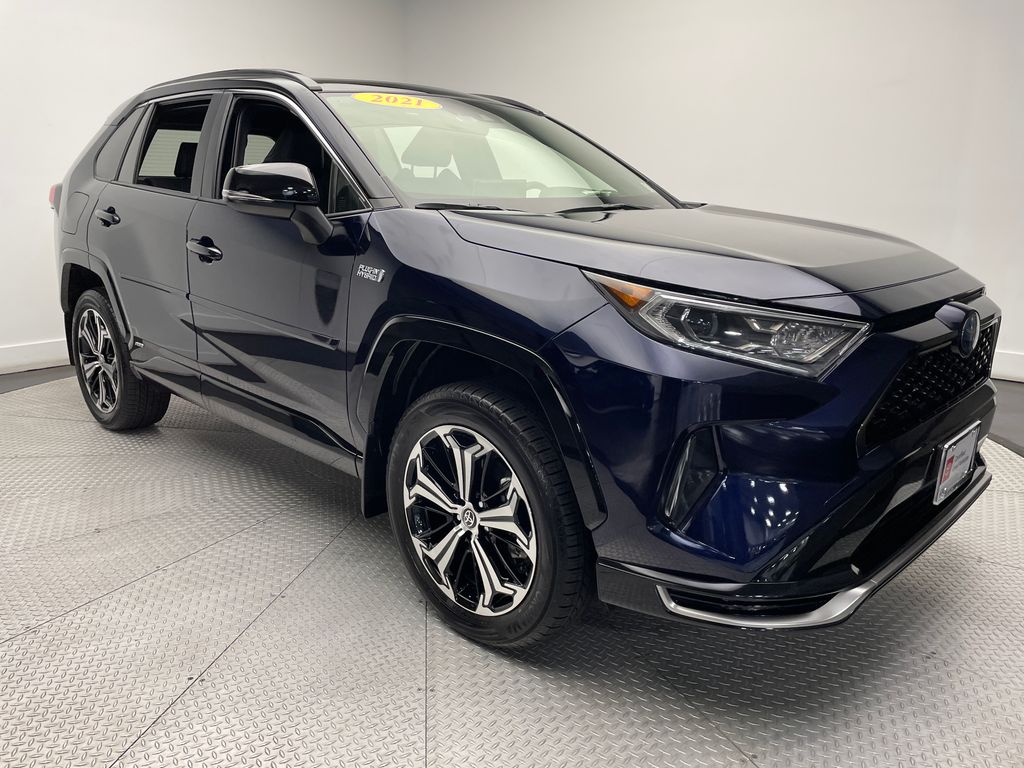 2021 Toyota RAV4 XSE 3