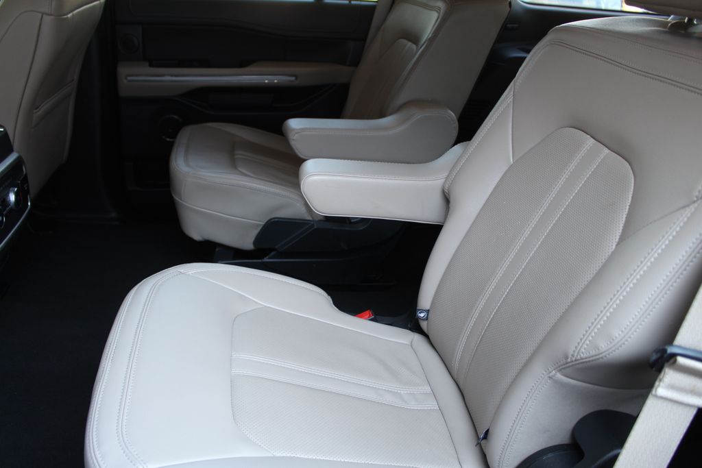 Used 2024 Black Ford Limited image 23